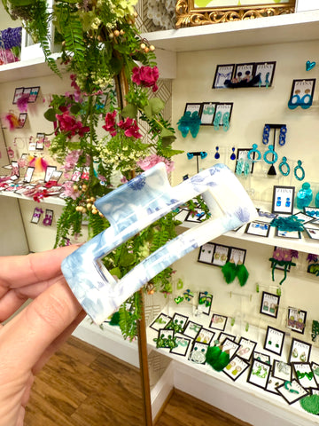 Sarah, Clip Square