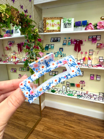 Flower Field, Clip Blue